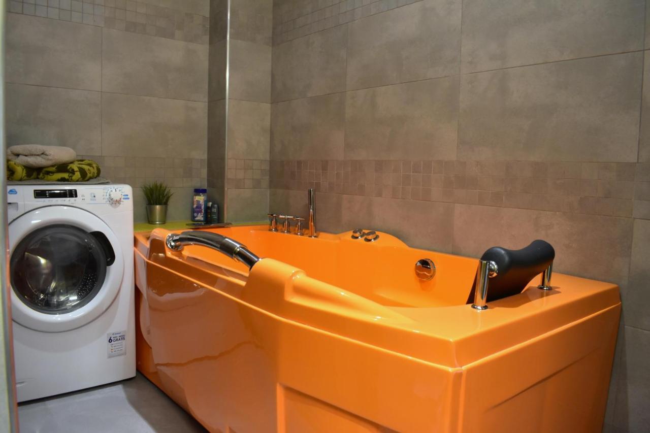 New Central Rooftop With Private Wellness, Sauna & Whirlpool Bath Πράγα Εξωτερικό φωτογραφία